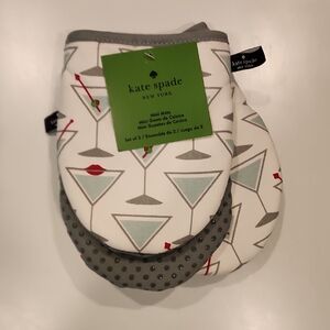 Kate Spade Martini Glass Oven Mitts in Gray & White
